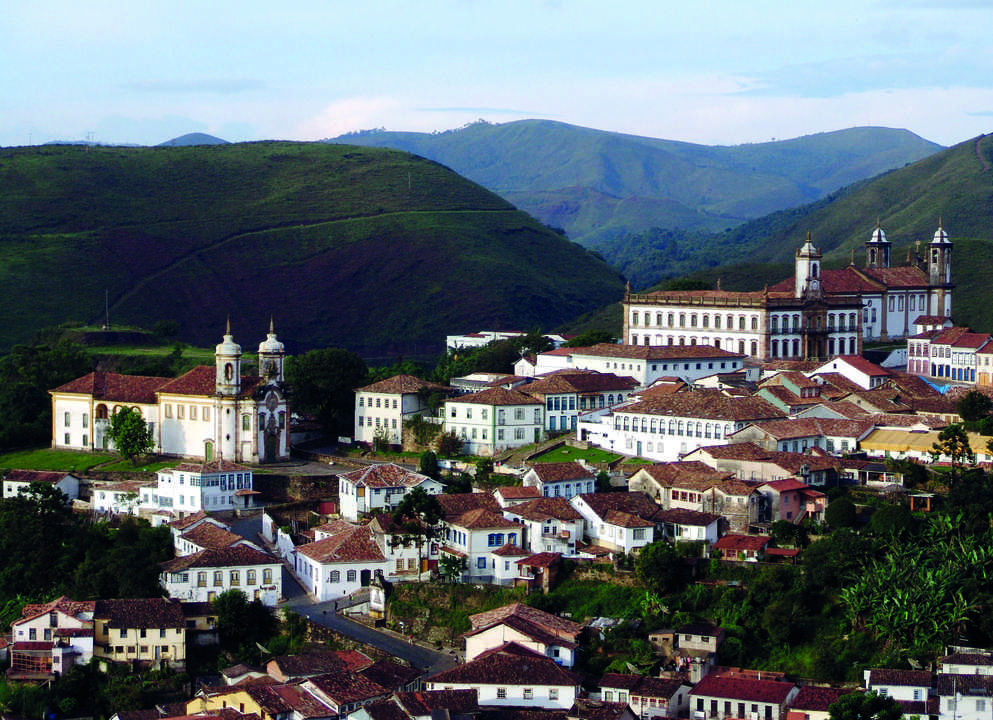 A Cidade Histórica de Ouro Preto, um dos 16 Patrimônios do Brasil reconhecidos pela UNESCO.